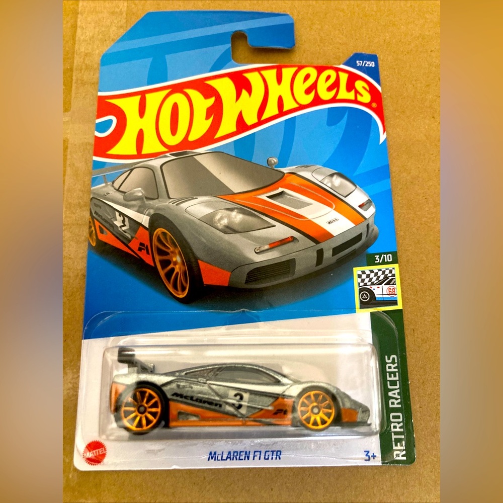 McLaren F1 GTR.